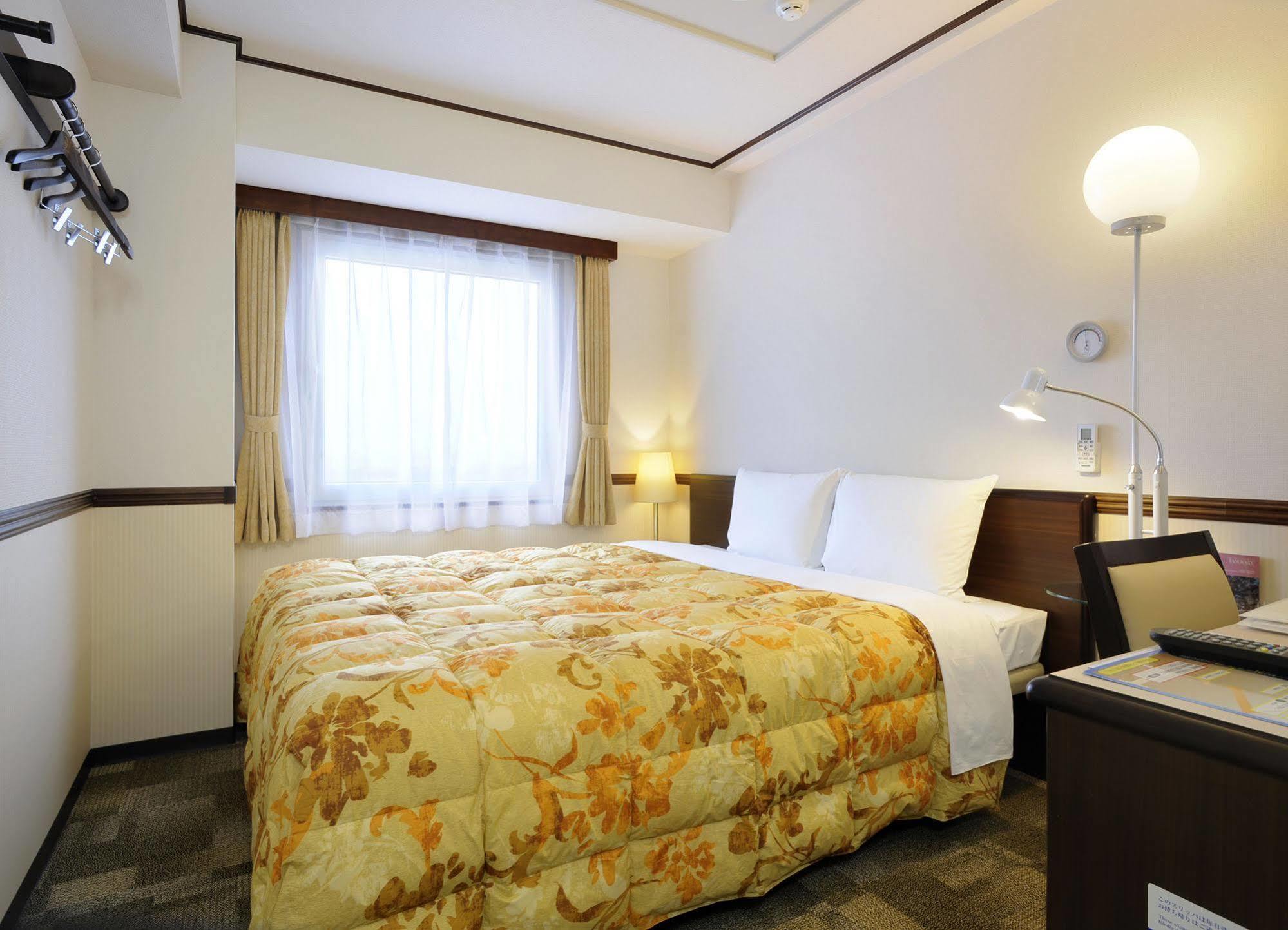 Toyoko Inn Shizuoka Fujieda Eki Kita Guchi Exterior foto