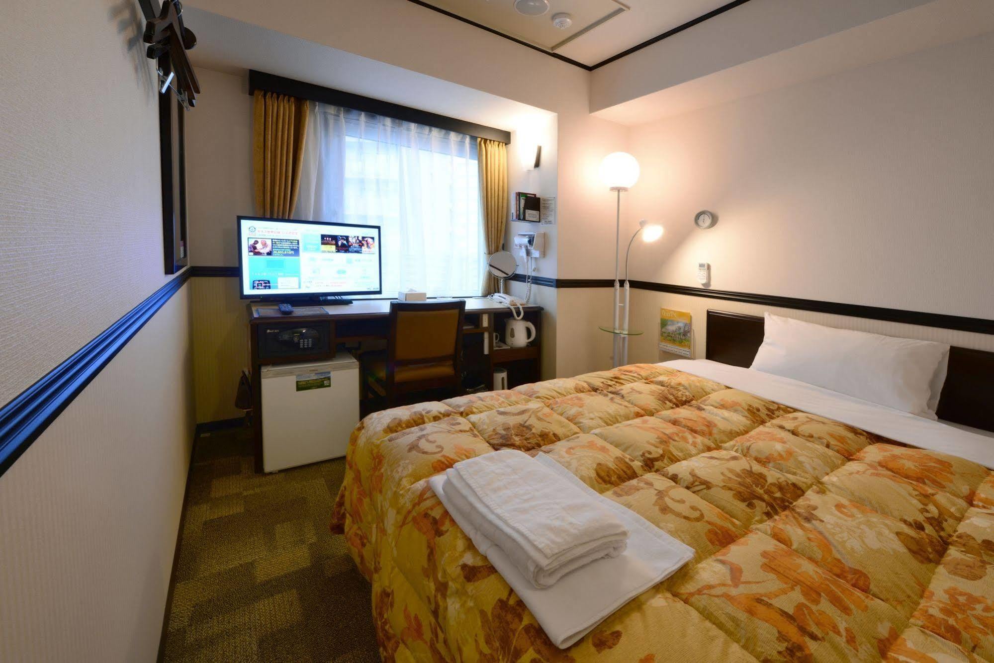 Toyoko Inn Shizuoka Fujieda Eki Kita Guchi Exterior foto
